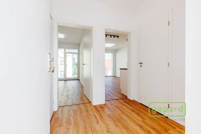 Pronájem bytu 2+kk, Znojmo, 50 m2