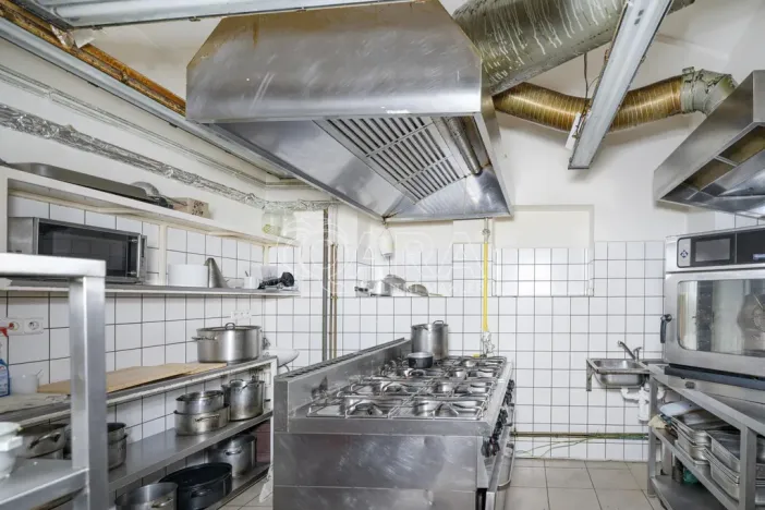 Pronájem restaurace, Doksy, Komenského, 261 m2