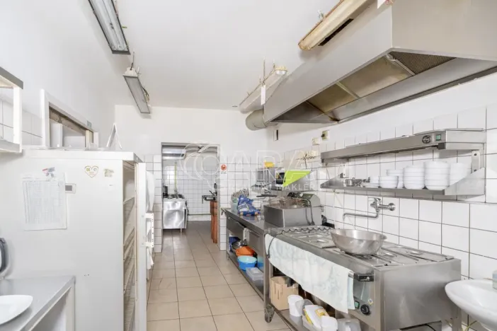 Pronájem restaurace, Doksy, Komenského, 261 m2