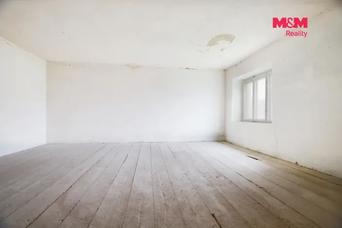 Prodej rodinného domu, Černiv, 320 m2
