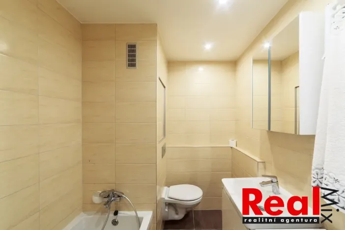 Pronájem bytu 1+1, Brno - Jundrov, Jasanová, 32 m2