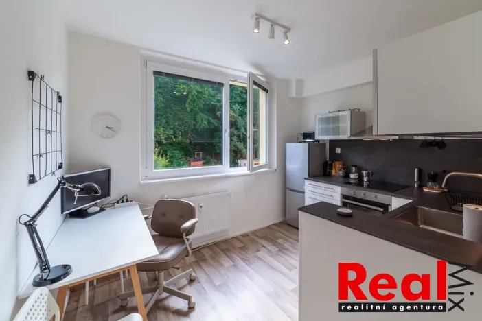 Pronájem bytu 1+1, Brno - Jundrov, Jasanová, 32 m2