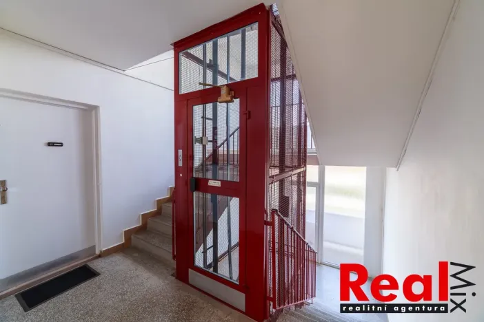 Pronájem bytu 1+1, Brno - Jundrov, Jasanová, 32 m2