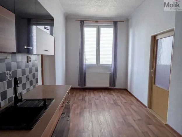 Pronájem bytu 3+1, Košťany, Hornická, 90 m2