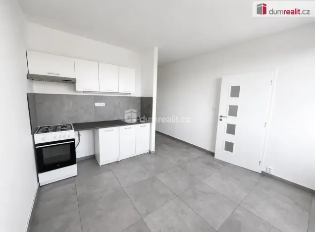 Pronájem bytu 1+1, Ústí nad Labem - Severní Terasa, Kmochova, 36 m2