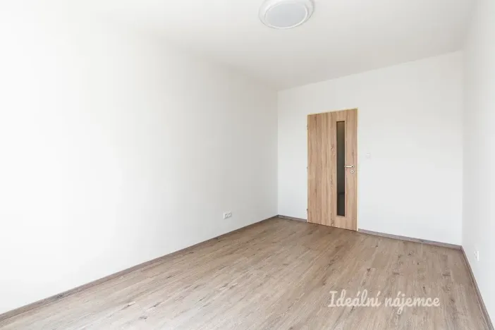 Pronájem bytu 2+kk, Praha, Petržílkova, 48 m2