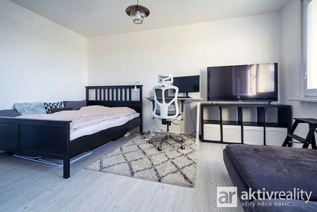 Pronájem bytu 1+1, Neratovice, Na Výsluní, 36 m2