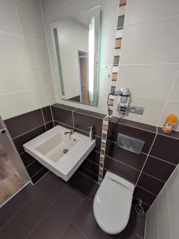 Pronájem bytu 1+kk, Praha - Suchdol, Suchdolské náměstí, 23 m2
