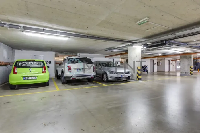 Pronájem bytu 3+kk, Praha - Podolí, Brabcova, 52 m2