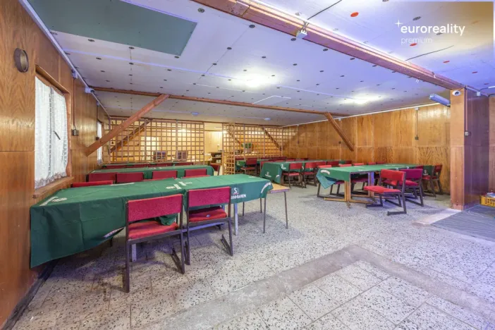Prodej restaurace, Františkovy Lázně, Jezerní, 8616 m2
