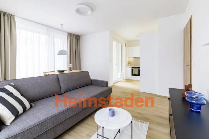 Pronájem bytu 2+kk, Praha - Holešovice, U Pergamenky, 54 m2