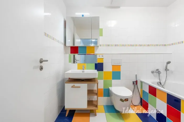 Pronájem bytu 4+kk, Horoměřice, Karla IV., 117 m2
