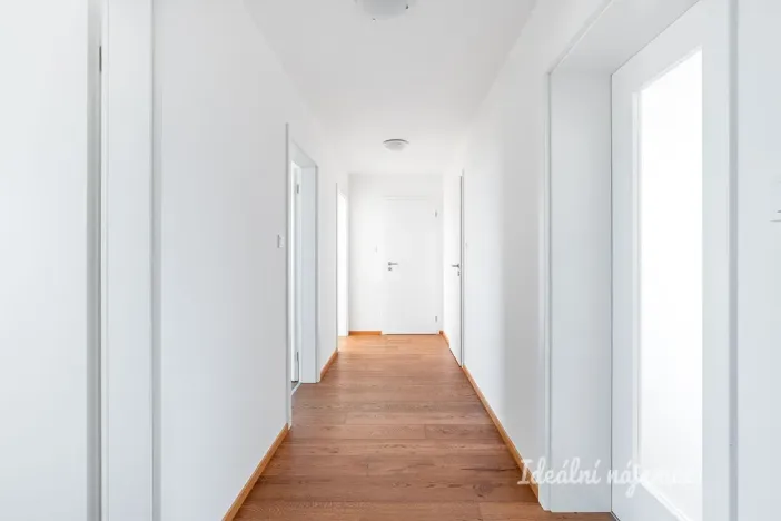 Pronájem bytu 4+kk, Horoměřice, Karla IV., 117 m2