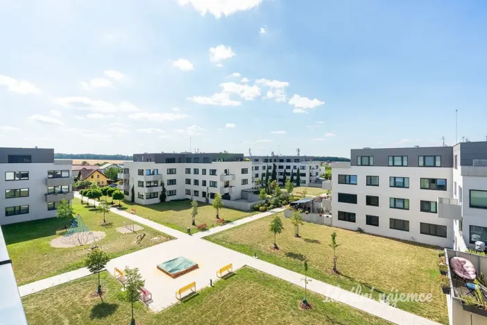 Pronájem bytu 4+kk, Horoměřice, Karla IV., 117 m2