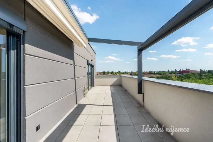 Pronájem bytu 4+kk, Horoměřice, Karla IV., 117 m2