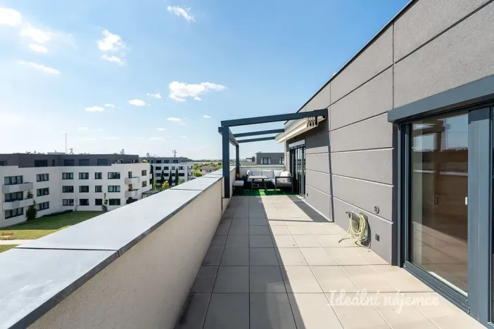 Pronájem bytu 4+kk, Horoměřice, Karla IV., 117 m2