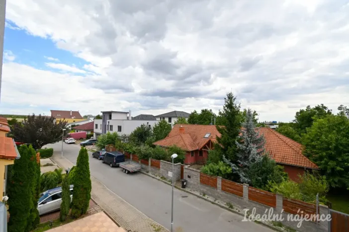Pronájem bytu 2+kk, Brno - Slatina, Kobylnická, 34 m2
