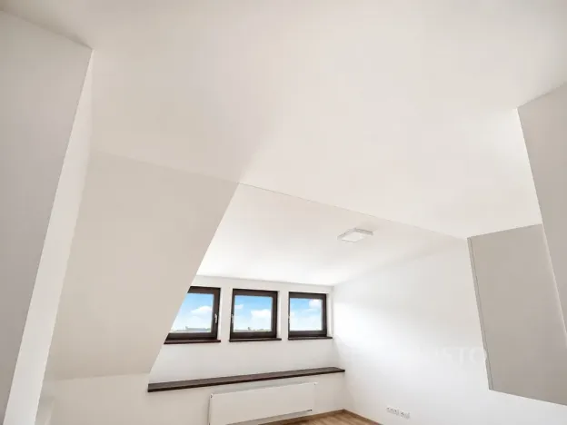 Pronájem bytu 1+kk, Písek, Žižkova třída, 30 m2