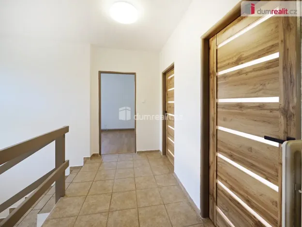 Pronájem rodinného domu, Úštěk - Úštěk-Českolipské Předměstí, Vilová čtvrť, 167 m2