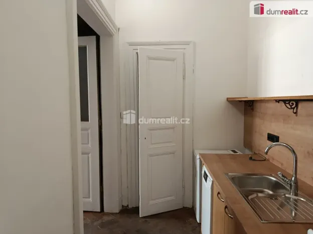 Pronájem bytu 2+kk, Praha - Vinohrady, Šubertova, 54 m2