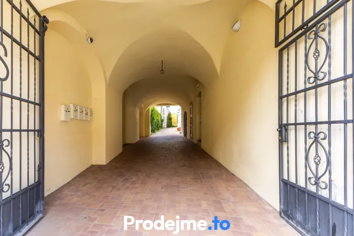 Prodej ubytování, Znojmo, Horní Česká, 1593 m2