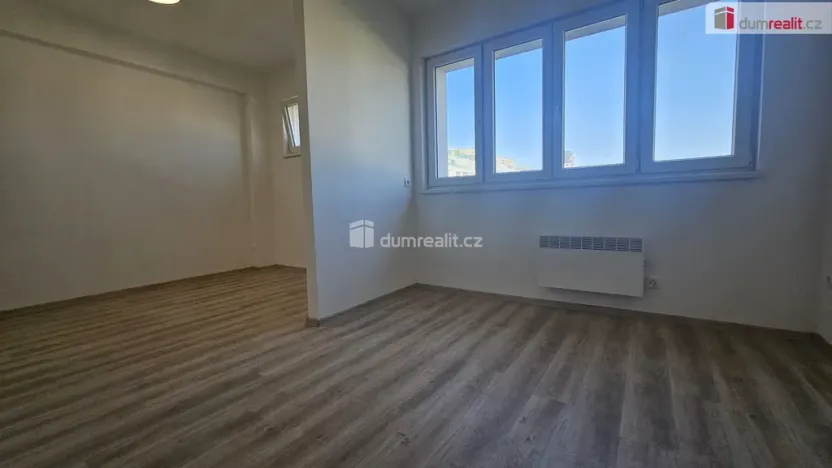 Pronájem bytu 2+kk, Praha - Holešovice, Osadní, 46 m2
