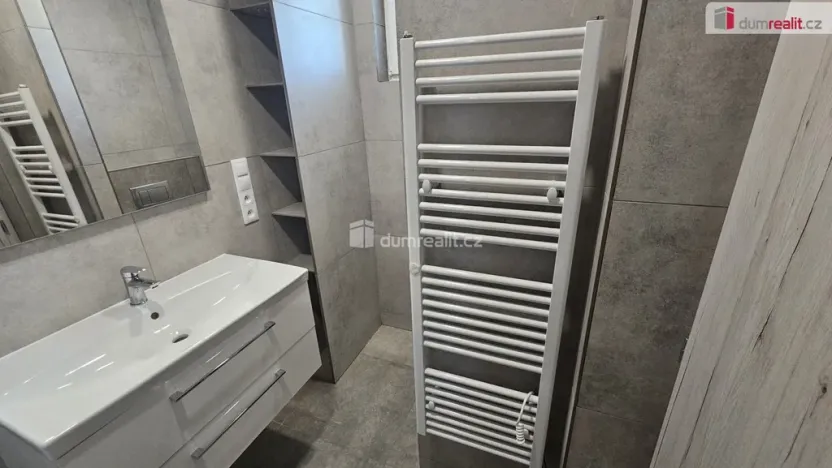 Pronájem bytu 2+kk, Praha - Holešovice, Osadní, 46 m2