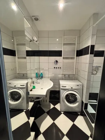 Pronájem bytu 2+1, Hradec Králové, třída SNP, 55 m2
