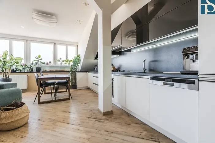 Prodej bytu 2+kk, Praha - Strašnice, Černokostelecká, 70 m2