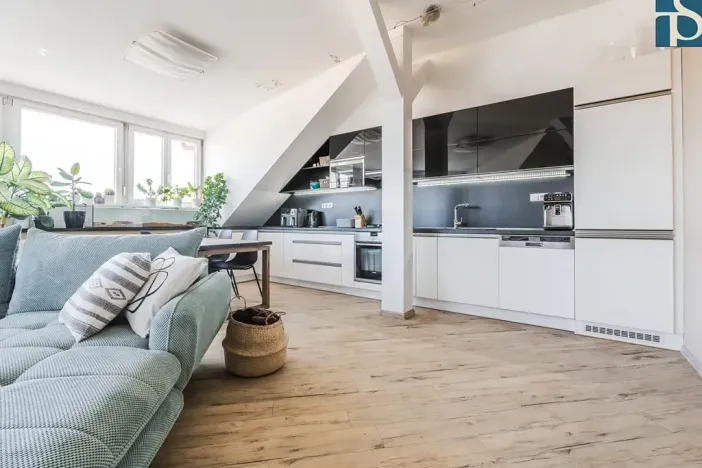 Prodej bytu 2+kk, Praha - Strašnice, Černokostelecká, 70 m2