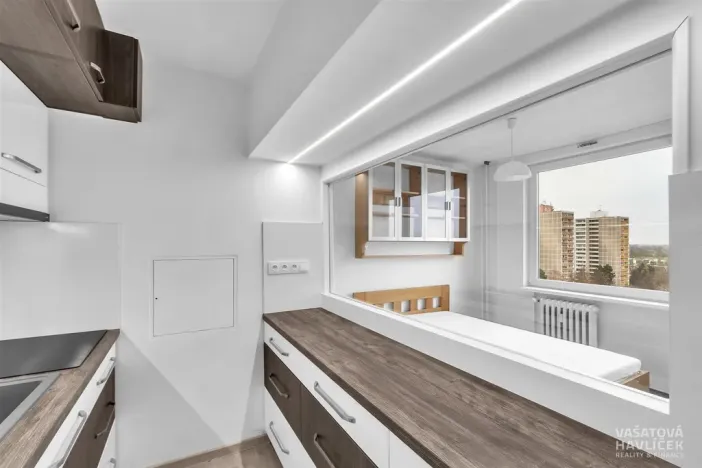 Pronájem bytu 2+kk, Hradec Králové, Veverkova, 36 m2