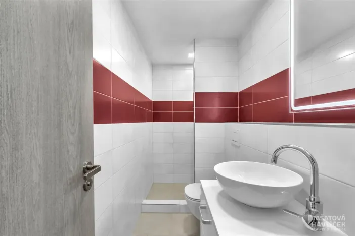 Pronájem bytu 2+kk, Hradec Králové, Veverkova, 36 m2