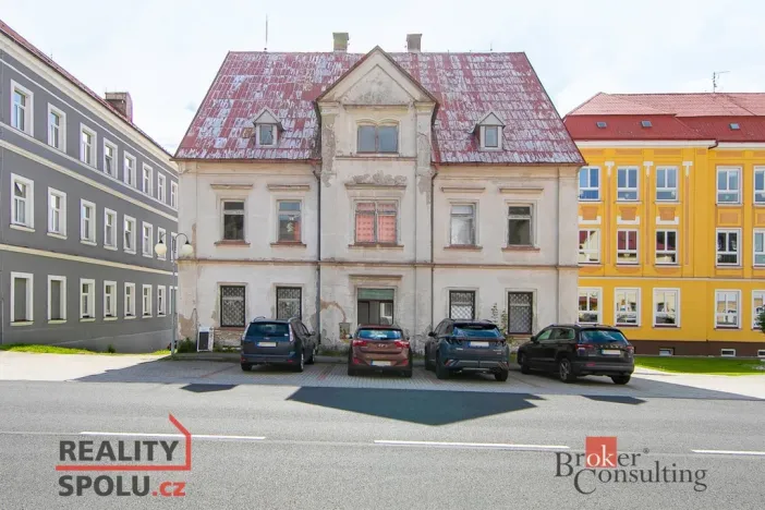 Prodej ubytování, Kovářská, nám. J. Švermy, 520 m2