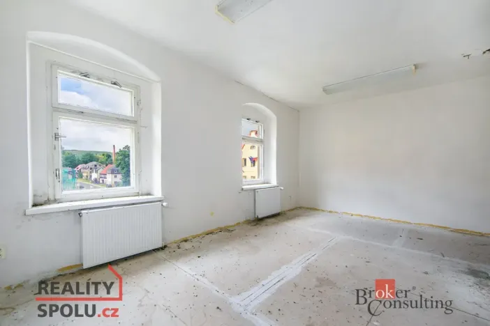 Prodej ubytování, Kovářská, nám. J. Švermy, 520 m2