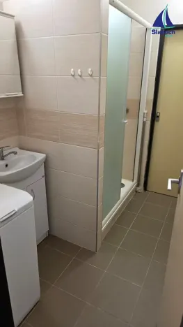 Pronájem bytu 3+1, Praha - Kobylisy, Kaňkovského, 69 m2