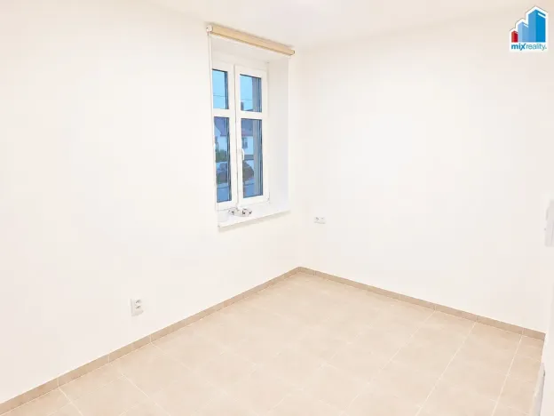 Prodej bytu 1+kk, Klatovy - Luby, 34 m2