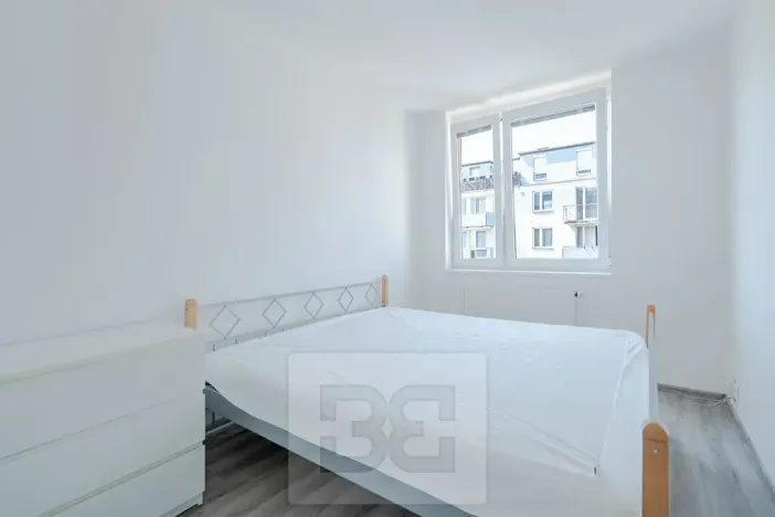 Pronájem bytu 2+kk, Praha - Letňany, Terezínská, 48 m2