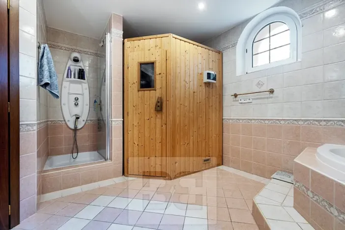 Prodej rodinného domu, Kunice, U Stájí, 170 m2