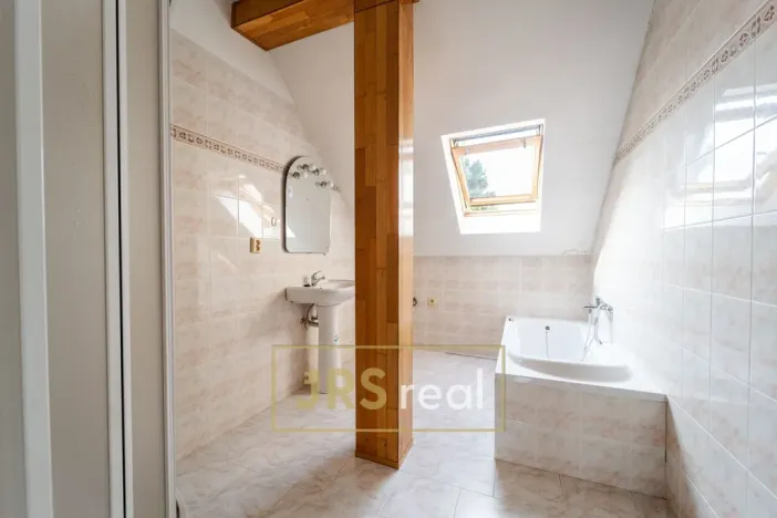Prodej rodinného domu, Popice, 220 m2