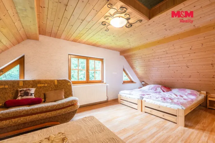 Prodej rodinného domu, Velké Karlovice, 160 m2