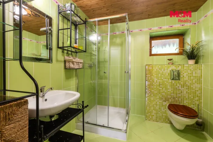 Prodej rodinného domu, Velké Karlovice, 160 m2