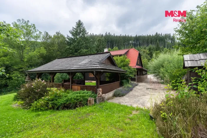 Prodej rodinného domu, Velké Karlovice, 160 m2
