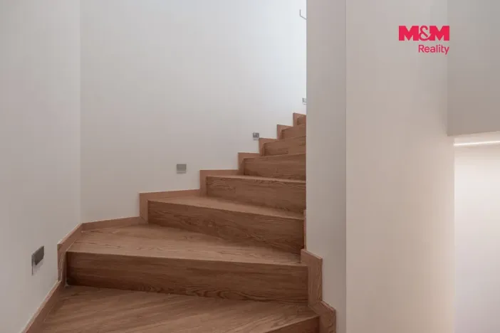 Prodej rodinného domu, Velké Popovice, 219 m2