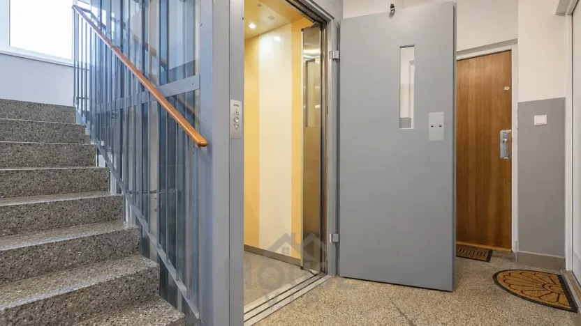 Prodej bytu 2+kk, Praha - Hostivař, Bělinského, 36 m2