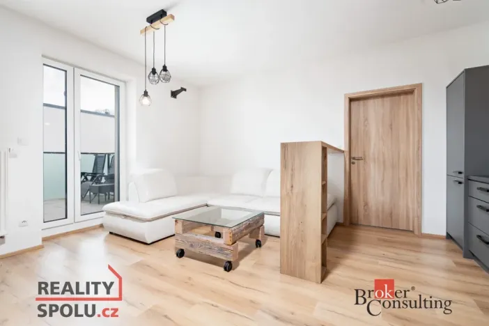 Pronájem bytu 3+kk, Plzeň - Jižní Předměstí, Poděbradova, 70 m2