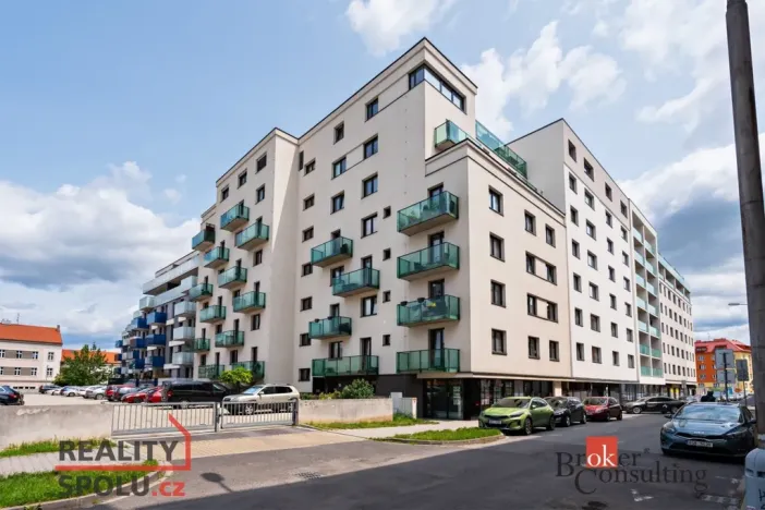 Pronájem bytu 3+kk, Plzeň - Jižní Předměstí, Poděbradova, 70 m2