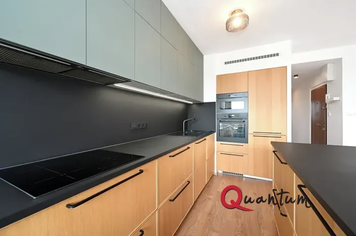 Pronájem bytu 3+kk, Praha - Žižkov, Květinková, 78 m2
