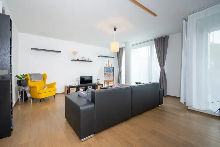 Pronájem bytu 2+kk, Praha - Prosek, Zubrnická, 60 m2