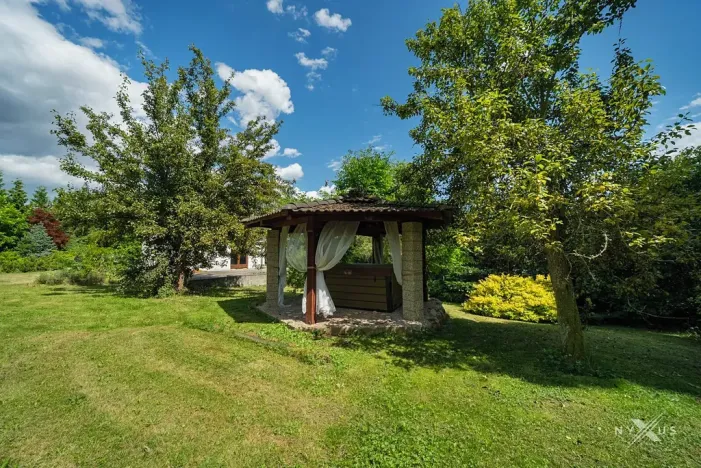 Prodej pozemku pro bydlení, Mníšek pod Brdy, Ve Štítku, 1081 m2