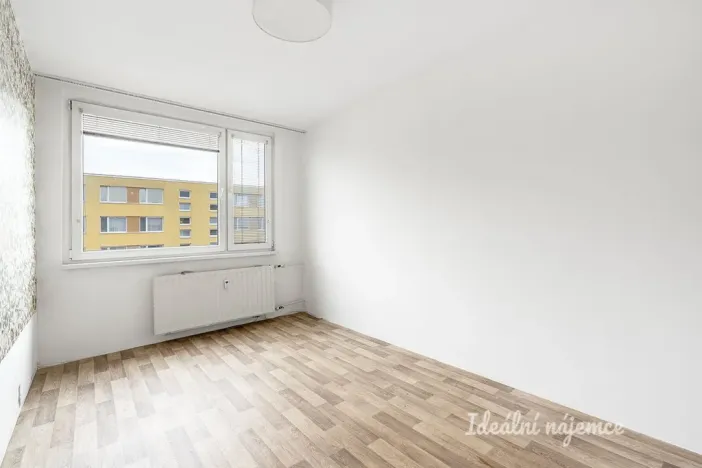 Pronájem bytu 3+1, Praha - Kobylisy, Chotovická, 71 m2
